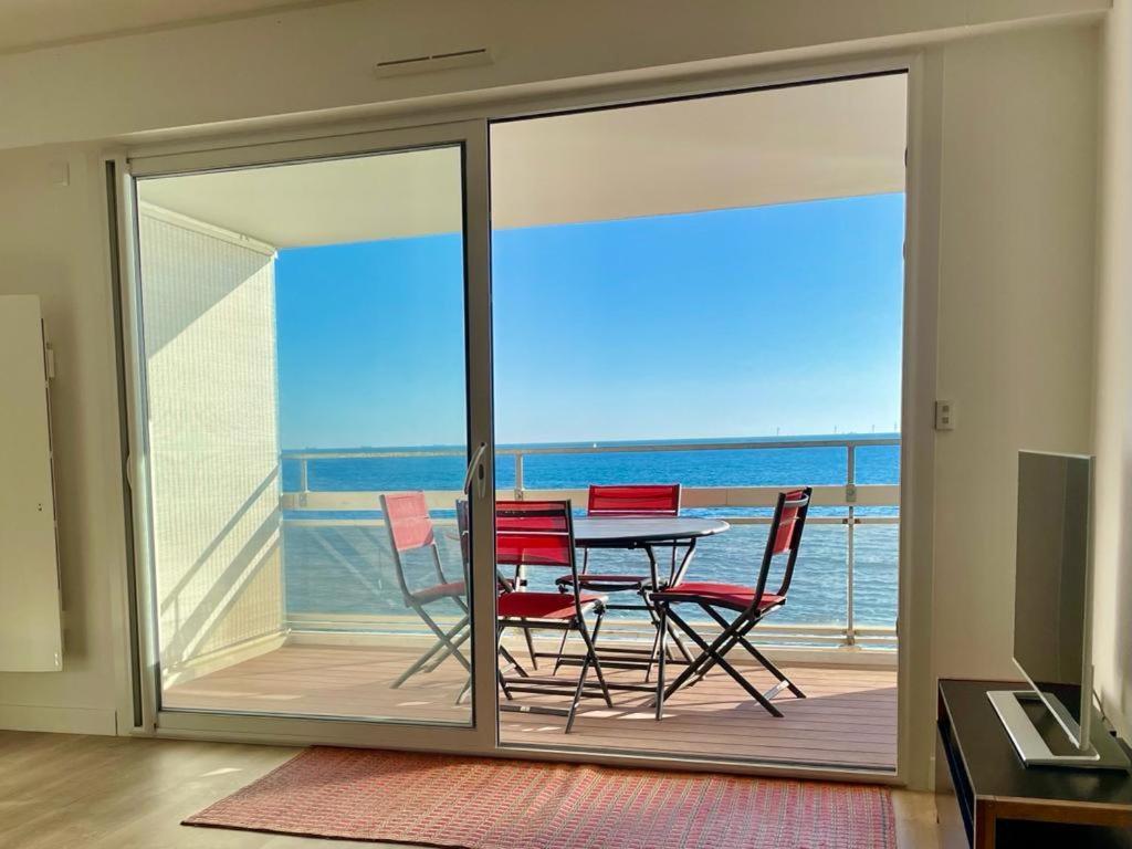 Large Studio Direct Access To The Beach Pornichet Exterior foto