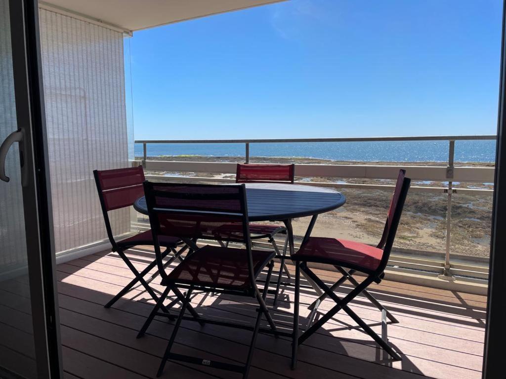 Large Studio Direct Access To The Beach Pornichet Exterior foto